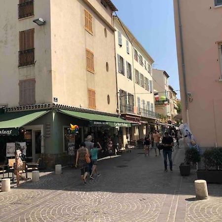 Old Antibes, One Bed App, In Front Of The Port! Διαμέρισμα Εξωτερικό φωτογραφία