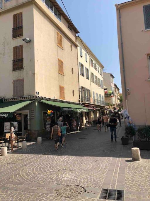 Old Antibes, One Bed App, In Front Of The Port! Διαμέρισμα Εξωτερικό φωτογραφία