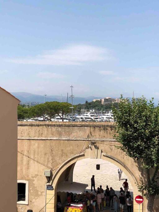 Old Antibes, One Bed App, In Front Of The Port! Διαμέρισμα Εξωτερικό φωτογραφία