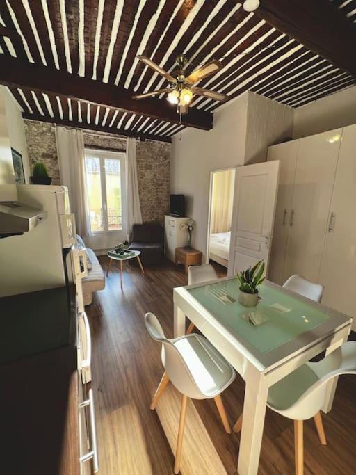 Old Antibes, One Bed App, In Front Of The Port! Διαμέρισμα Εξωτερικό φωτογραφία
